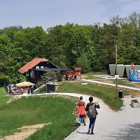 Kamp Restavracija Gladiator Zetale